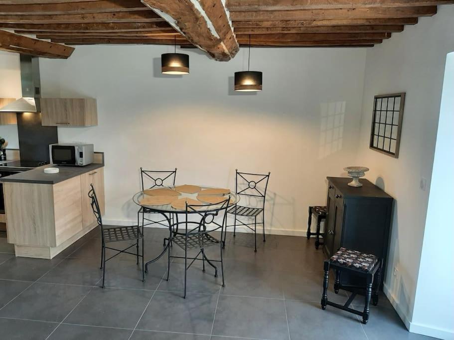Les Gites Du Val Mandeville-en-Bessin Exterior foto